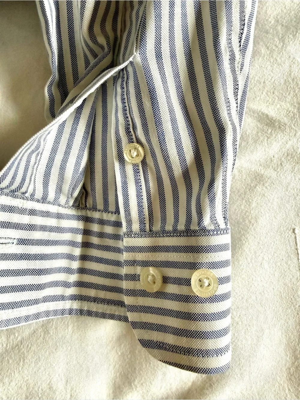 Brooks Brothers XS Blue White Stripe Supima Cotton Non-Iron Button Down Shirt